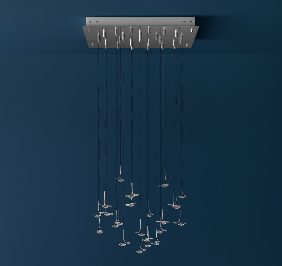 Jackie O Chandelier (15/20/24)