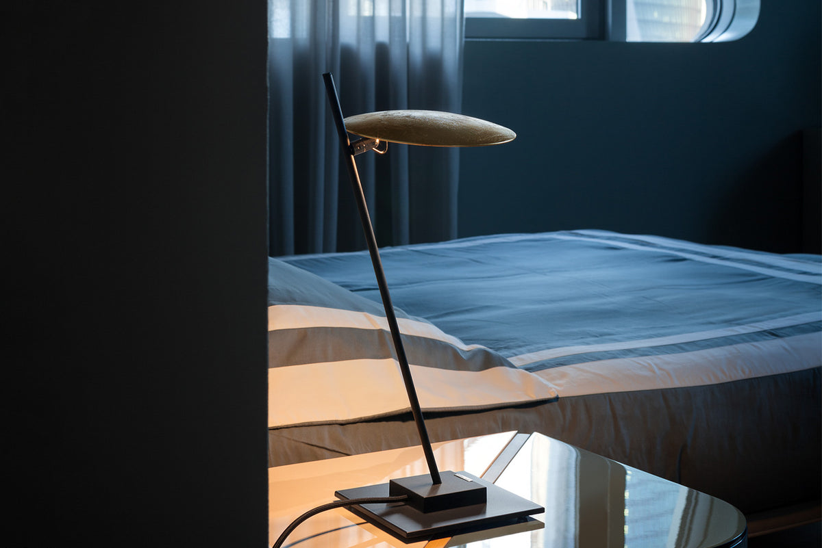 Lampa stołowa Lederam T1